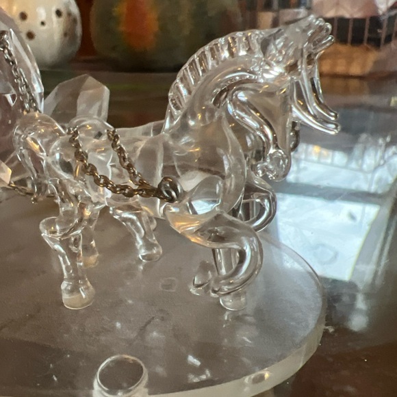 Crystal Horse and Carriage Figurine - Picture 2 of 5